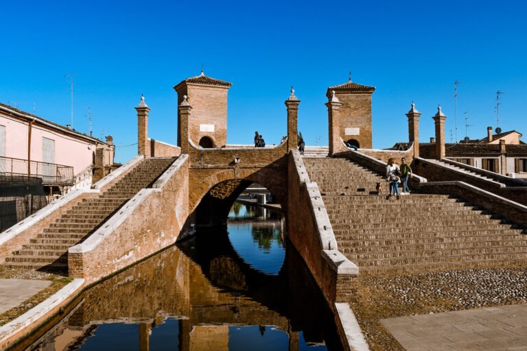Comacchio: cosa vedere? Alla scoperta della Piccola Venezia